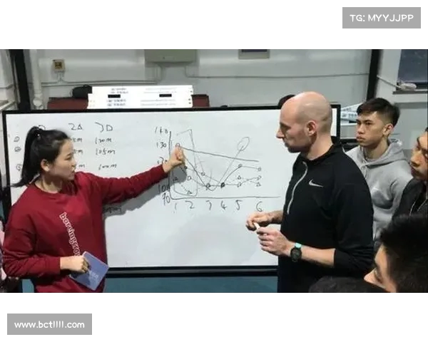 高尔夫运动员如何通过科学训练与心理调节提升比赛表现与竞技水平 高尔夫运动员如何通过科学训练与心理调节提升比赛表现与竞技水平